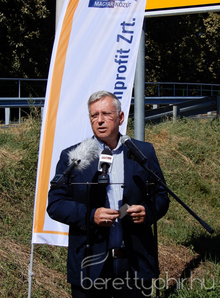 megújult az 47-es főút szentmártoni szakasza 09